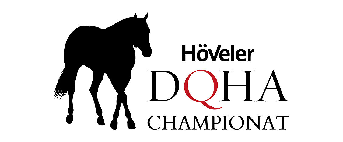 Logo mit der Silhouette eines Pferdes und dem Schriftzug „Höveler DQHA Championat“.